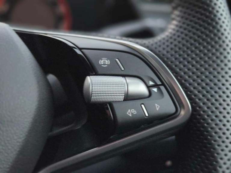 2025 Skoda Kodiaq 1.5 TSI iV 204 SportLine 5dr DSG Automatic SUV Hybrid Automatic