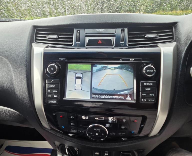 2016 Nissan Navara Double Cab Pick Up Tekna 2.3dCi 190 4WD PICK UP DIESEL Manual