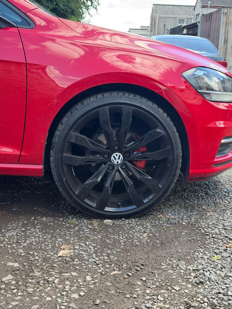 20” 5x112 Tiguan Suzukas with low profile tyres 