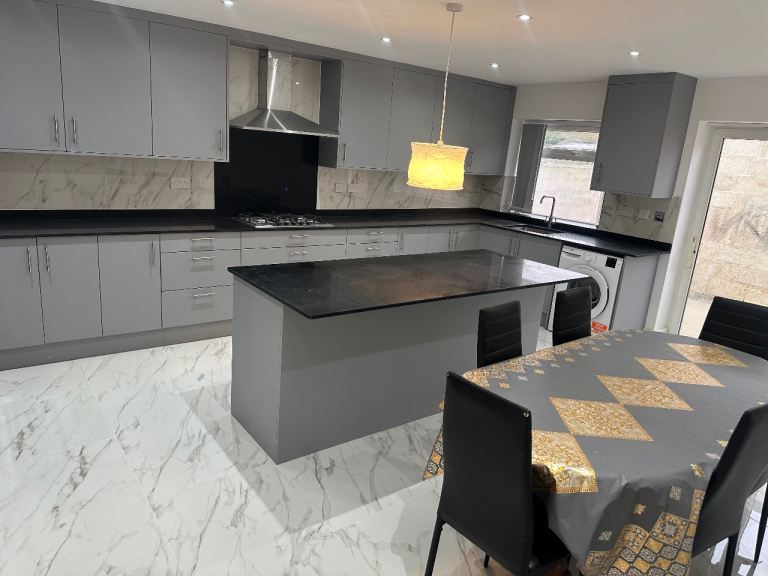 Double room for rent