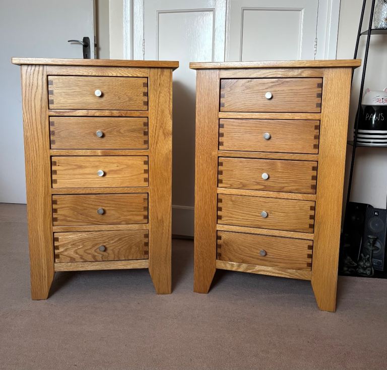 2 x large oak furniture land bedside tables 5 drawers tallboy tall boy stunning condition/woodgrain
