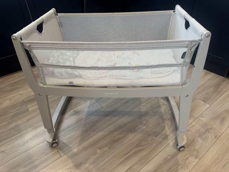 SnüzPod Studio Bedside Crib, Oslo Grey