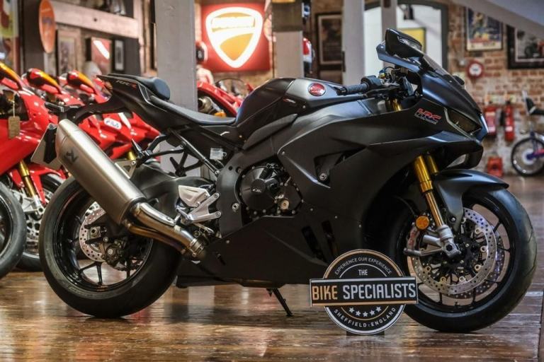 Honda CBR1000RR-R Fireblade *Fireblade SP Carbon Edition - P.D.I Miles*