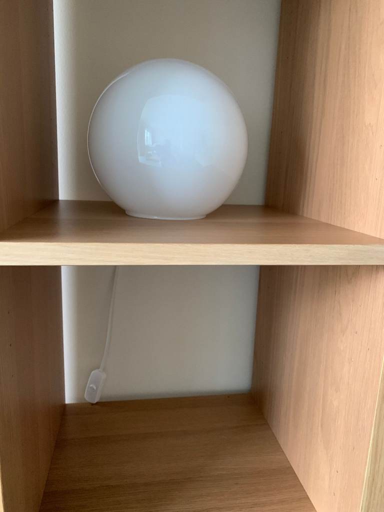 Global White Lamp
