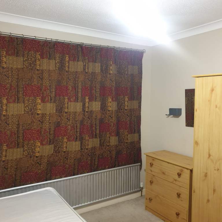 5 bedroom house to rent