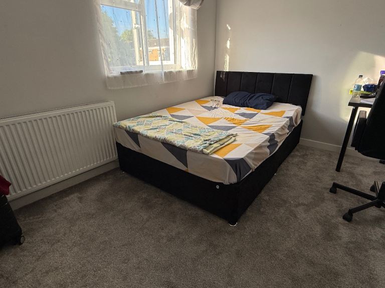 Double Room for rent: shared house