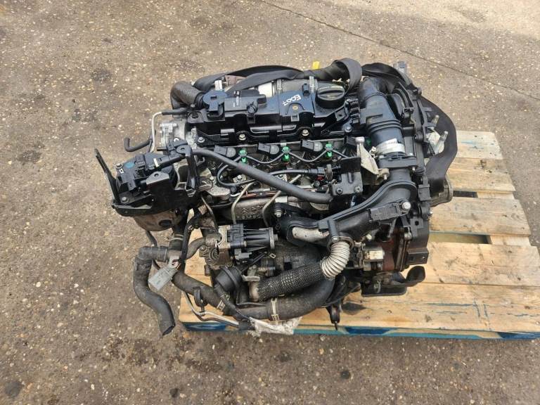 VOLVO V40 2014 CROSS COUNTRY 1.6 DIESEL COMPLETE ENGINE D4162T 68K