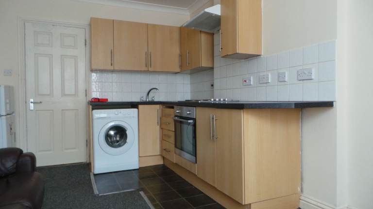 1 Bedroom Apartment LU31DP