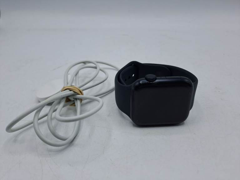 Pre-Owned 44mm Apple Watch SE 2