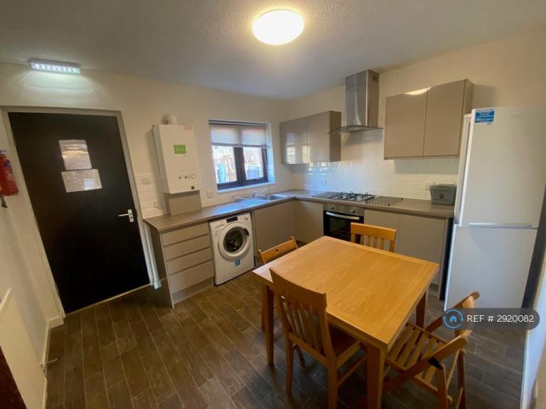 4 bedroom house in Abercromby Street, Glasgow, G40 (4 bed) (#2920082)