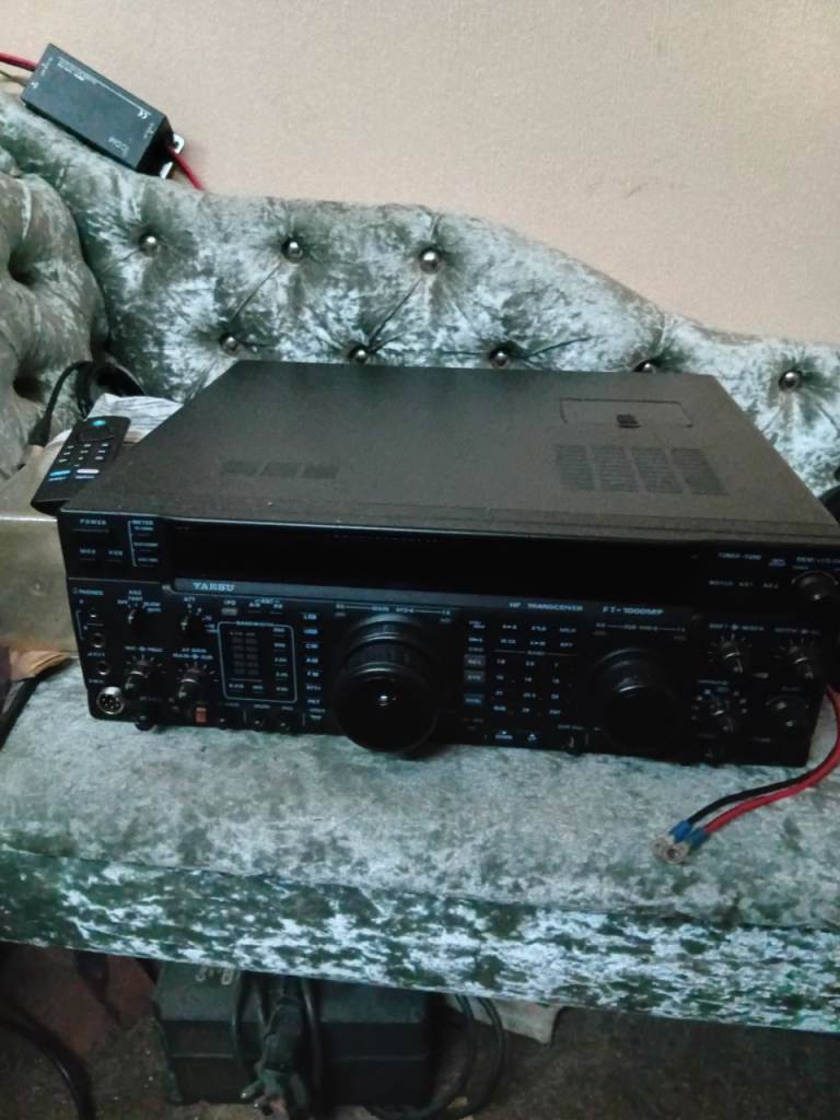 Yaesu ft1000mp hf/cb radio