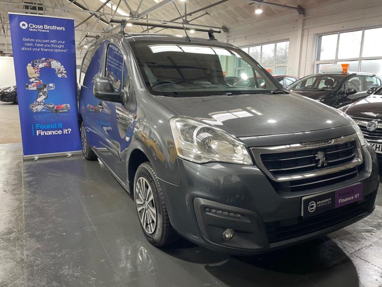 2017 Peugeot Partner 850 1.6 BlueHDi 100 Professional Van [non SS] PANEL VAN DIESEL Manual