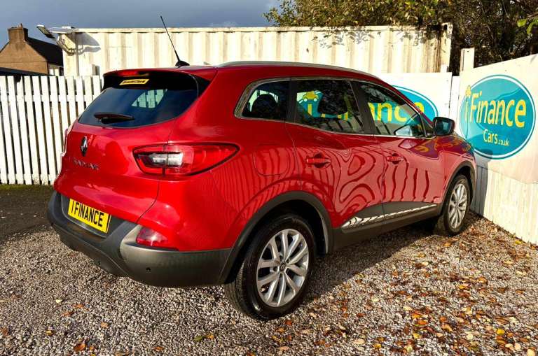 CAN'T GET CREDIT? CALL US! Renault Kadjar 1.3 TCe Dynamique Nav ENERGY - £199 DEPOSIT, £66 PER WEEK