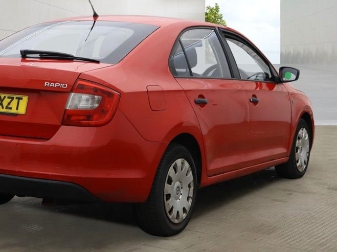 (2015 ) £20 TAX A YEAR * SKODA RAPID  1.6 * MOT- NOV 2026*like VW PASSAT vauxhall insignia Audi a4 