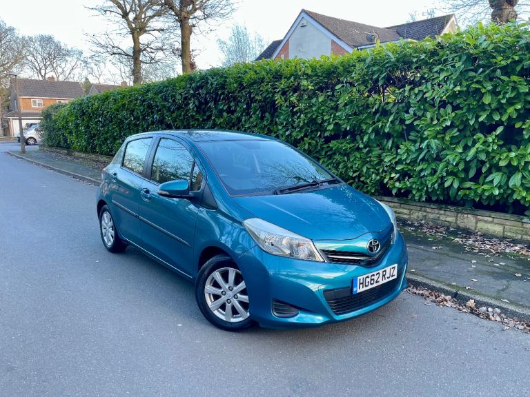 2012 Toyota Yaris 1.3 VVT-i TR Automatic – 31k Miles – £35 Tax – 1 Owner – 2 Keys