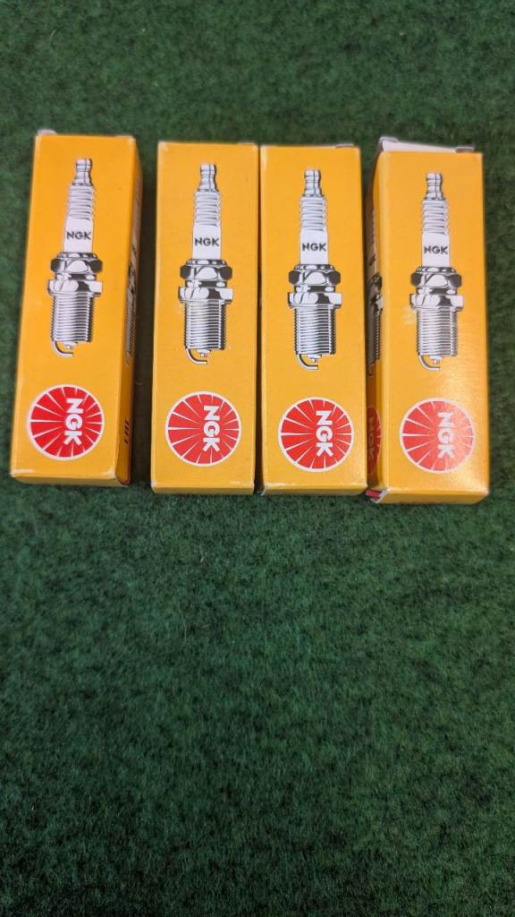 NGK BR7ES SPARKING PLUG HONDA/KTM/BETA/HUS/HUSABERG