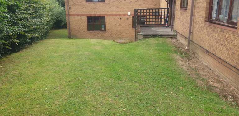 NEWLY REFURBISHED 2 BED | GROUND FLOOR FALT NEAR NORTH LONDON GRAMMER SCHOOL