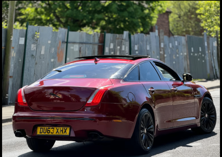 2013 Jaguar XJ Premium Burgundy special edition auto pan roof Px / Swap welcome
