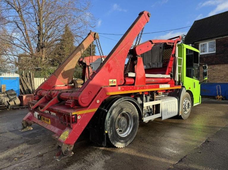 2018 MERCEDES ECONIC 1830 SKIP LOADER