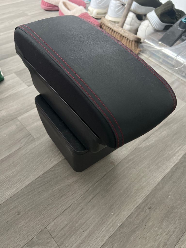 Mazda 2 armrest