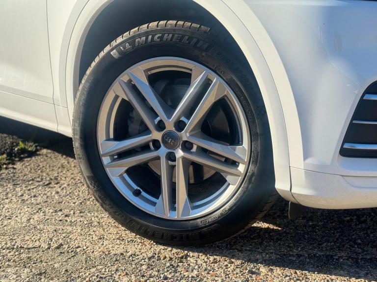 2019 Audi Q5 45 TFSI Quattro S Line 5dr S Tronic ESTATE PETROL Automatic