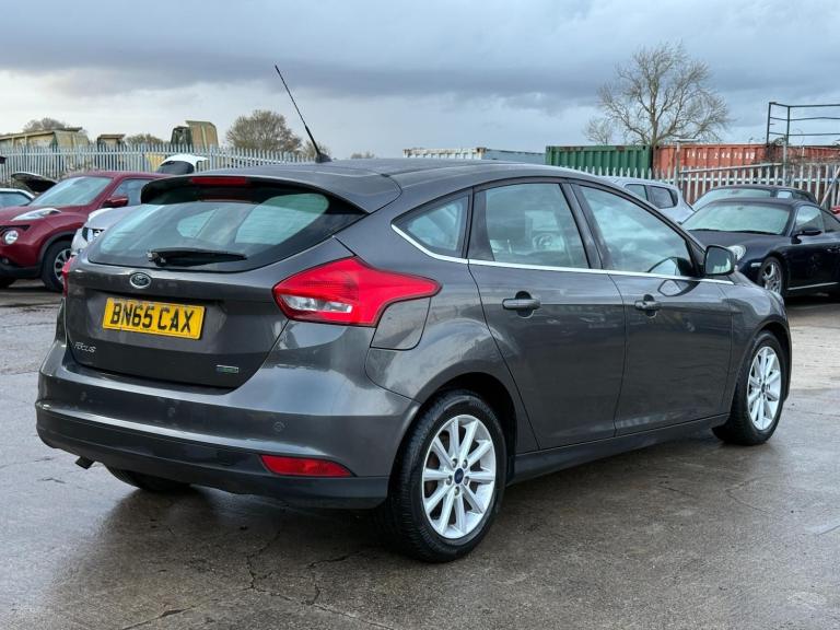 2015 Ford Focus 1.0T EcoBoost Titanium Euro 6 (s/s) 5dr HATCHBACK Petrol Manual