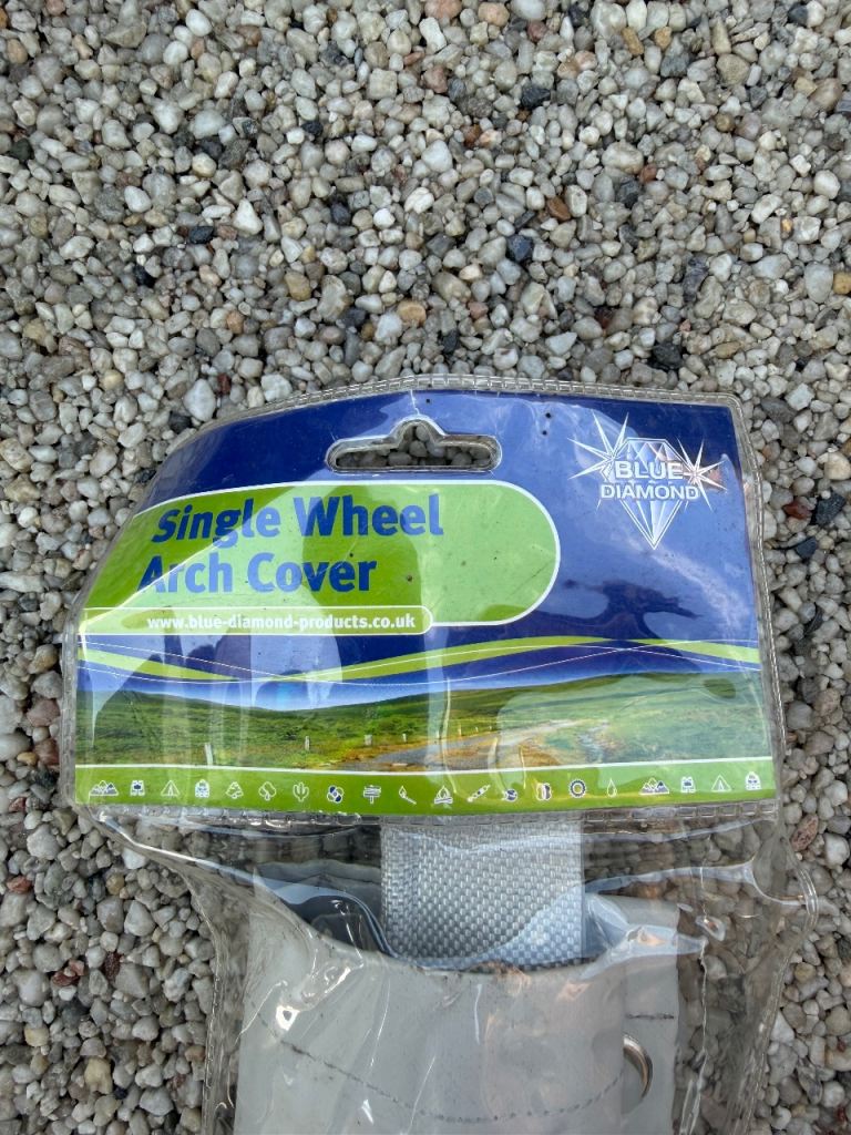Blue Diamond Single Wheel Arch Cover - As New
