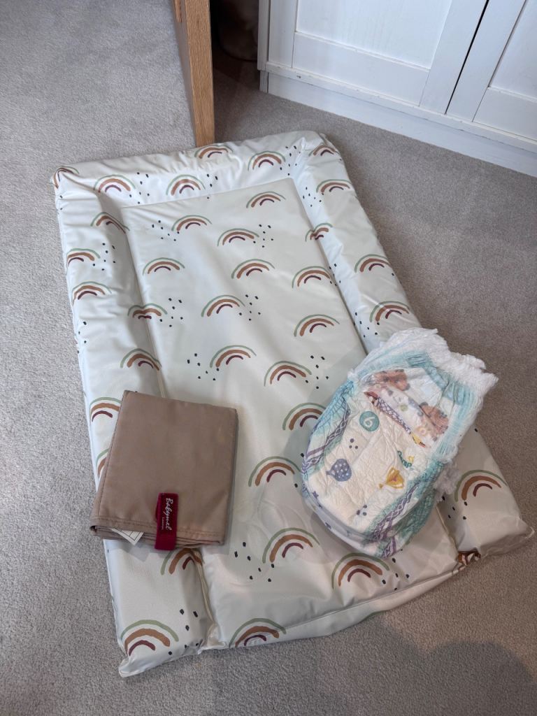 Free changing mat