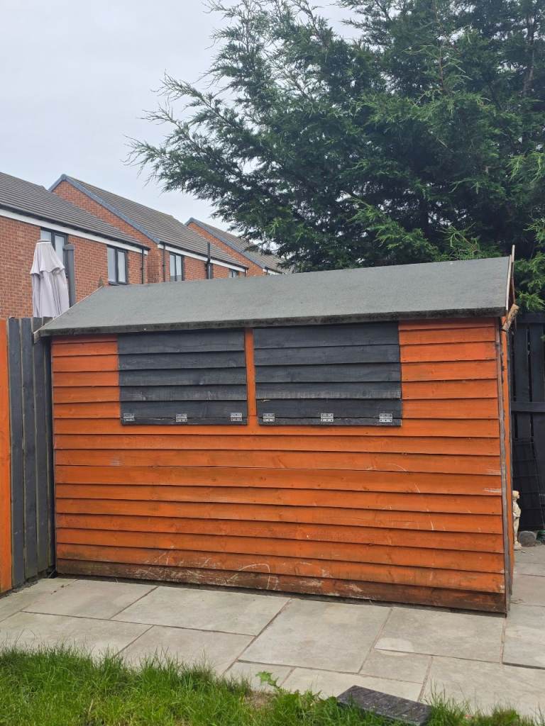 Free garden shed needs some small repairs