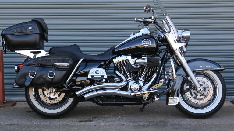 Harley-Davidson FLHRC ROAD KING CLASSIC 1584cc 2010