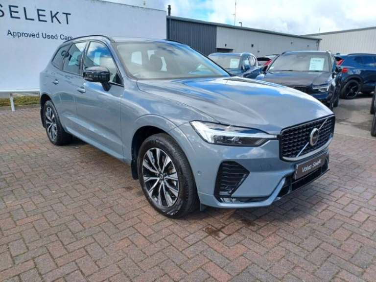 VOLVO XC60 2.0 B5P Plus Dark 5dr AWD Geartronic