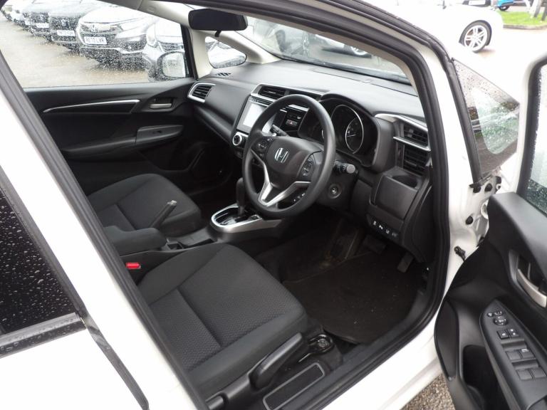 2020 Honda Jazz 1.3 i-VTEC SE Hatchback 5dr Petrol CVT Euro 6 (s/s) (102 ps) HATCHBACK Petrol Aut...