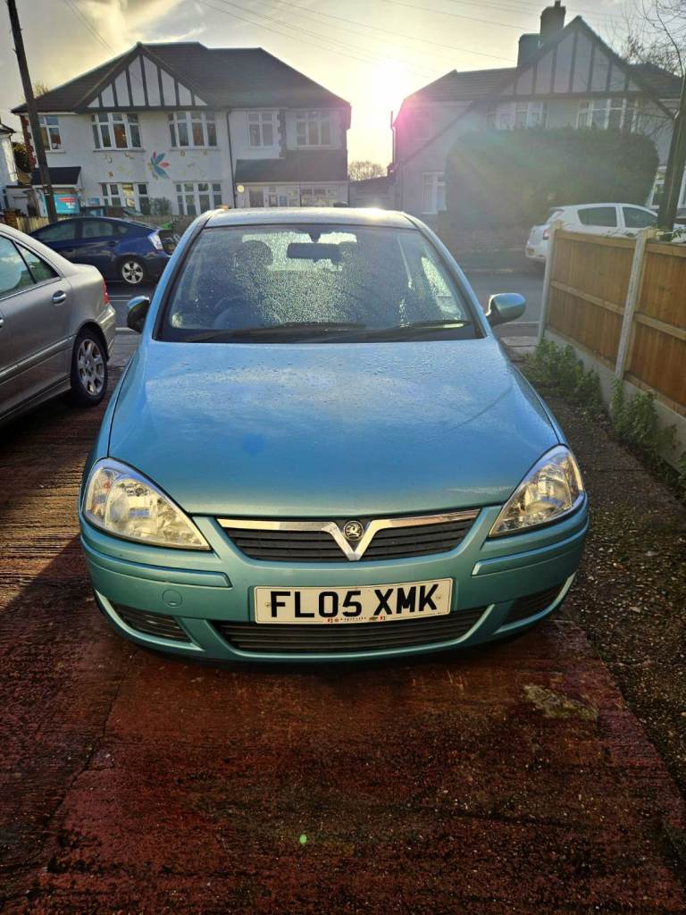 AUTOMATIC VAUXHALL CORSA 1.4 ULEZ FREE GREAT DRIVE 
