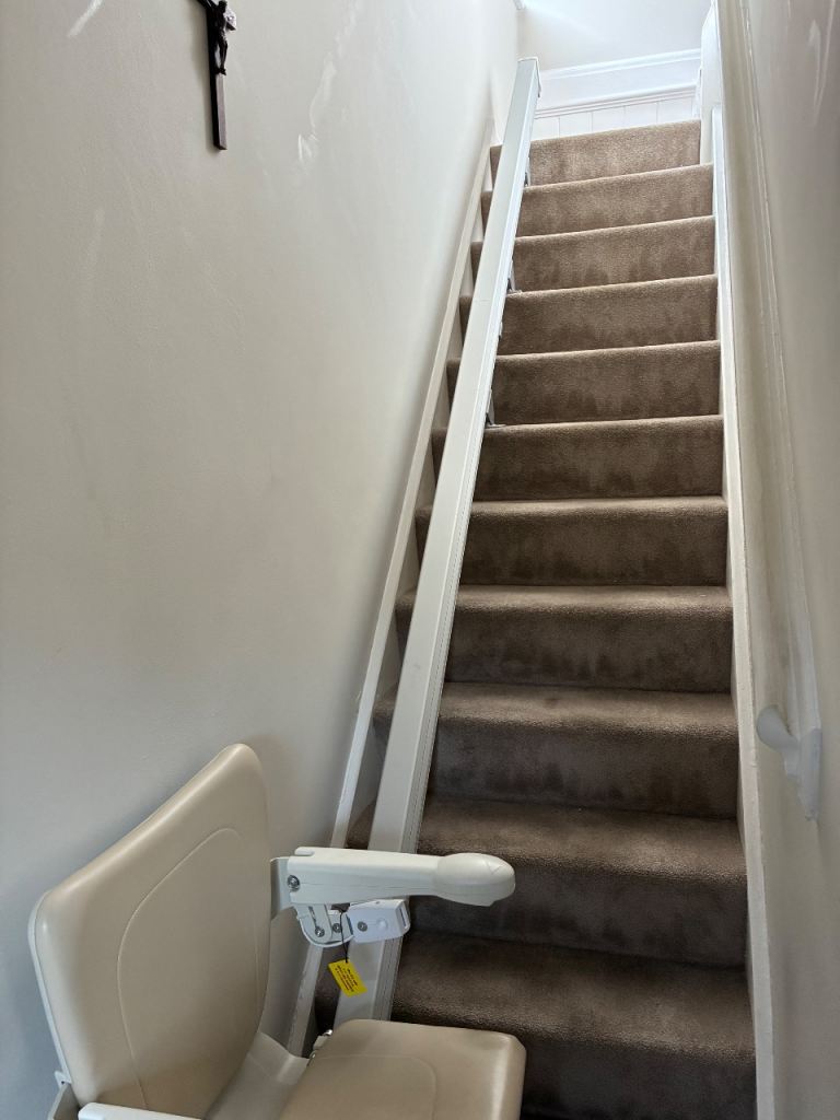 Stairlift – Good Condition, Beige