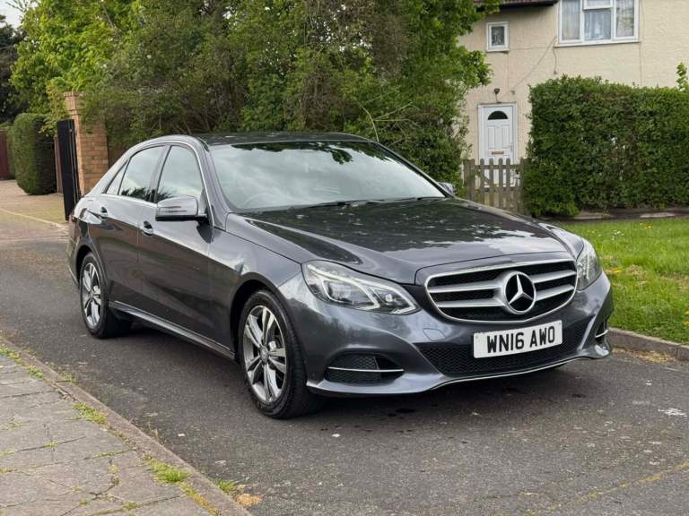 2016 Mercedes-Benz E220 