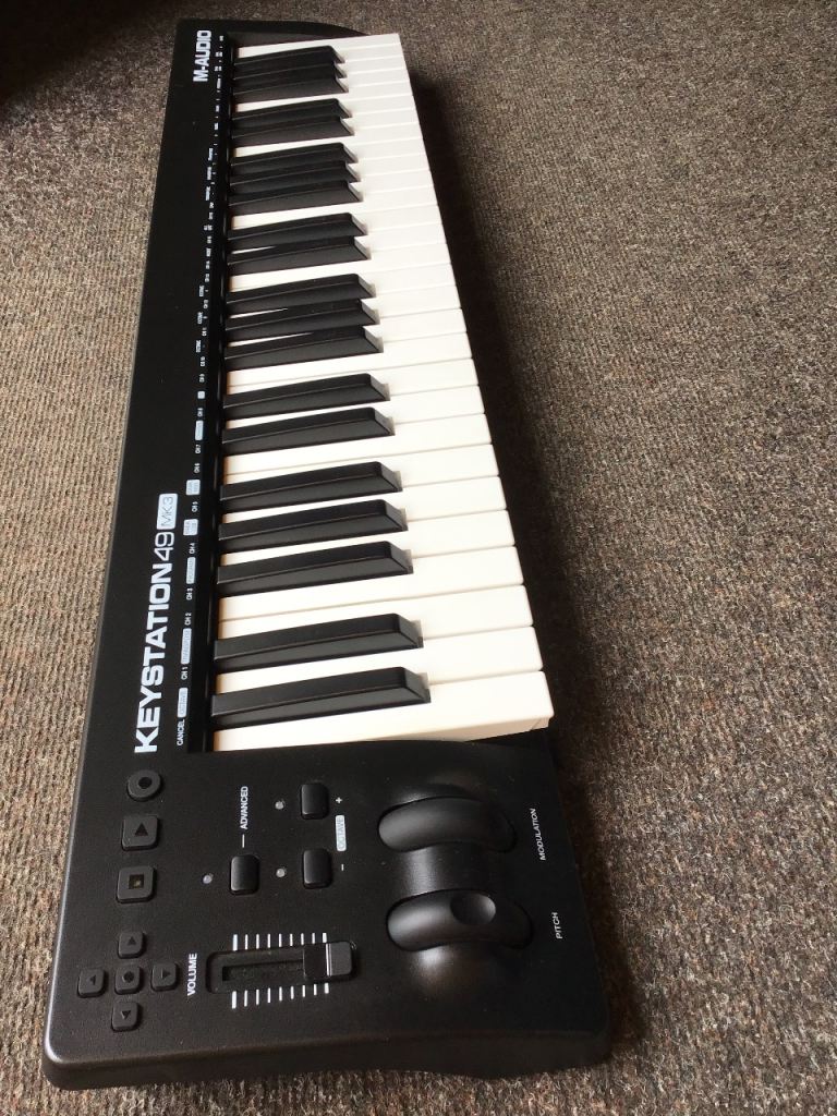 M-Audio Keystation 49 mk3 midi keyboard controller 