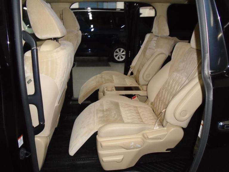 2015 TOYOTA   VELLFIRE GEN 3 LUXURY 7 SEATER  2.5 ECO PETROL AUTO 
