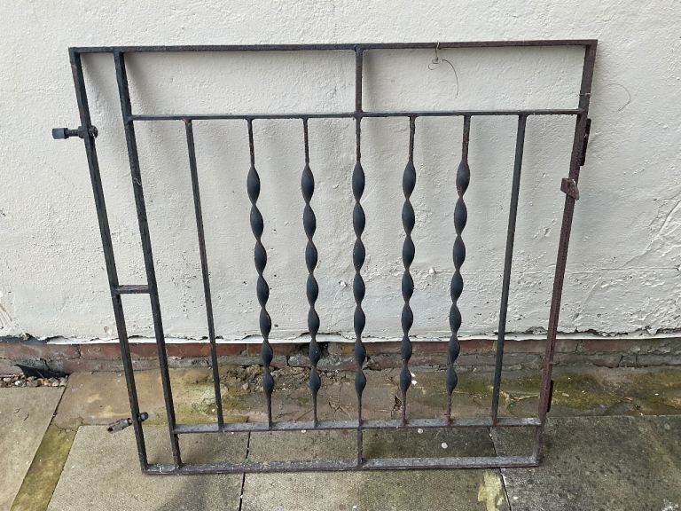 Iron gate