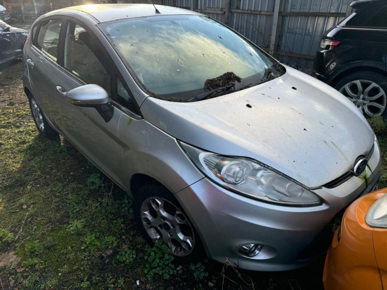 2011 Ford Fiesta 1.4 Zetec 5dr Auto **SPARES OR REPAIRS+HEAD GASKET GONE+CAN DELIVER** HATCHBACK ...