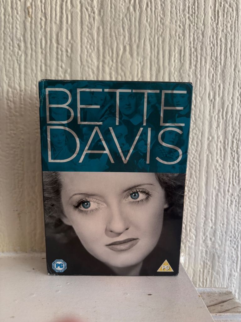 Bette Davis DVD Collection Box Set – Good Condition