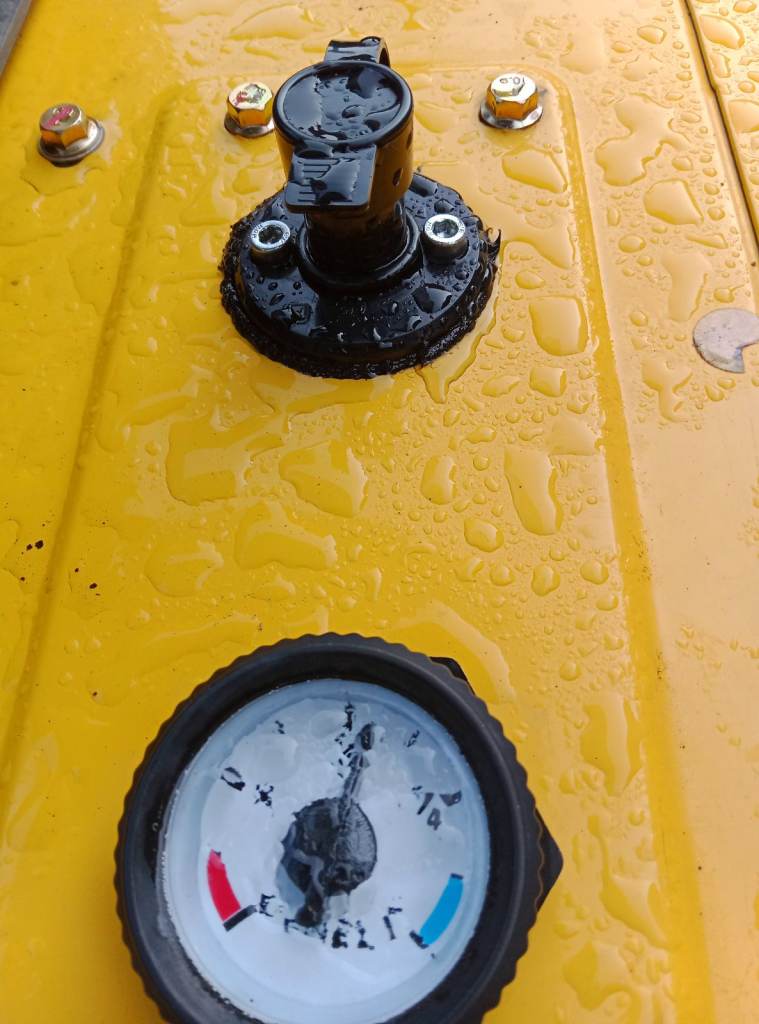 Digmaster one ton digger 