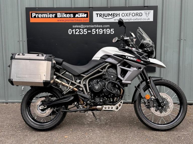 Stunning 2017/17 Triumph Tiger 800 XCx Motorcycle 