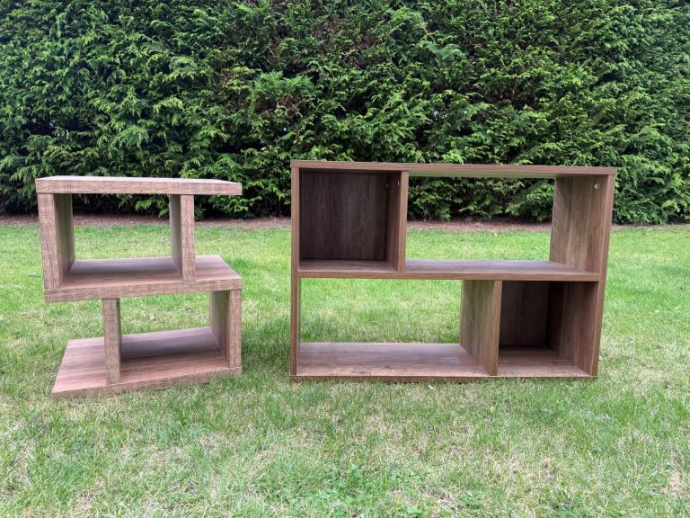 Pair of side tables 