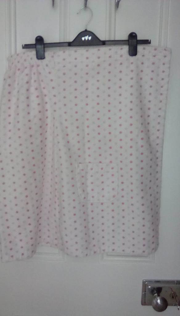 Size 14 M&S Wraparound Towel