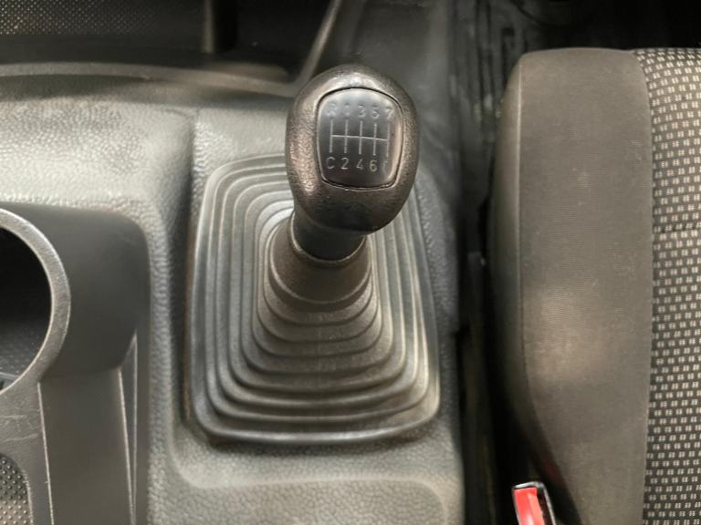 MERCEDES BENZ AXOR 2529 6X2 BEAVERTAIL / PLANT RIGID - 2014 - YG14 XZM