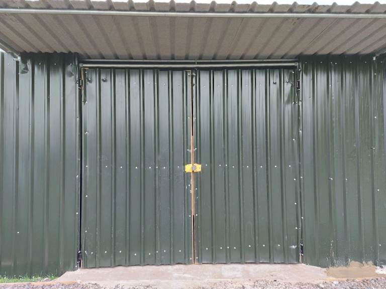 Storage Barn to Rent Near Tring 30ft x 13ft with lights and power near Tring