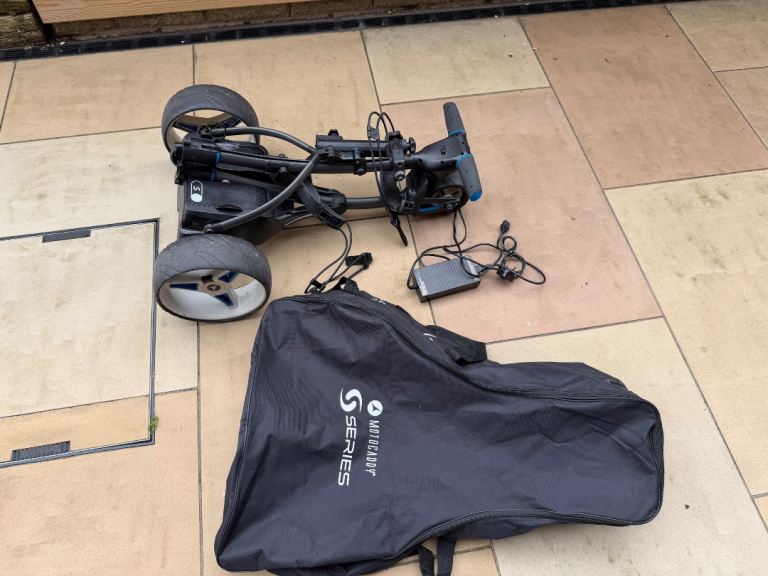 Motocaddy S5 Connect DHC Electric Golf Trolley 