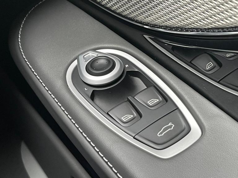 2025 Aston Martin V8 4.0 V8 Coupe 2dr Petrol Auto Euro 6 (s/s) (680 ps) COUPE Petrol Automatic