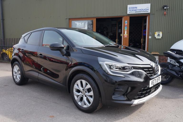Renault Captur 1.0 TCe Iconic SUV 5dr Petrol Manual Euro 6 (s/s) (90 ps) 2022/71