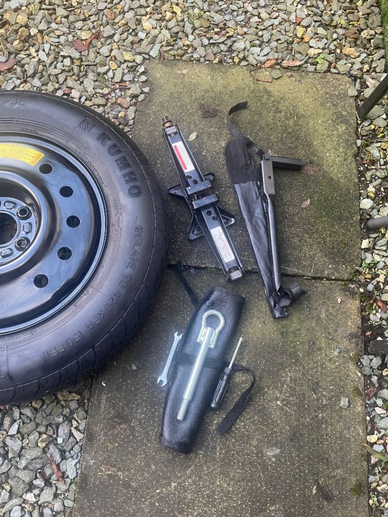 Vauxhall Antara/Chevrolet Captiva. Space saver wheel and fitting kit